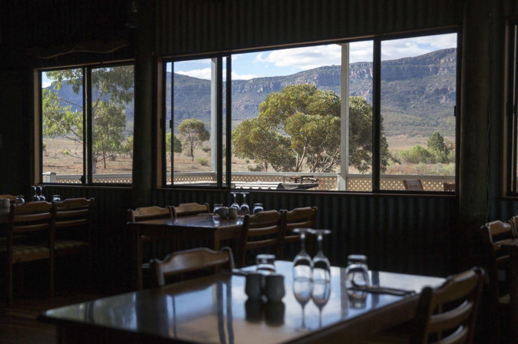 Отель Rawnsley Park Station Flinders Ranges Экстерьер фото
